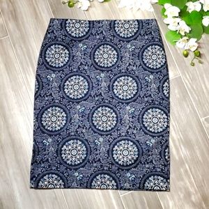 LOFT Blue Floral Pencil Skirt | 0 Petite